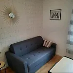 Le Black And White Cosy Centre 아파트 *