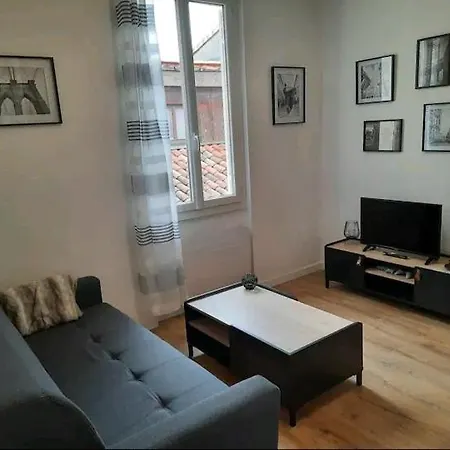 아파트 Le Black And White Cosy Centre *